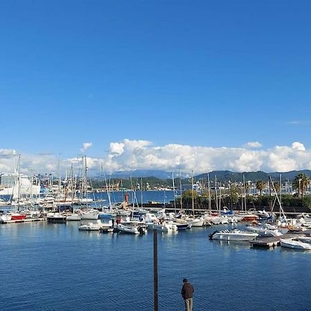 Elegante Appartamento La Spezia Centro Екстериор снимка