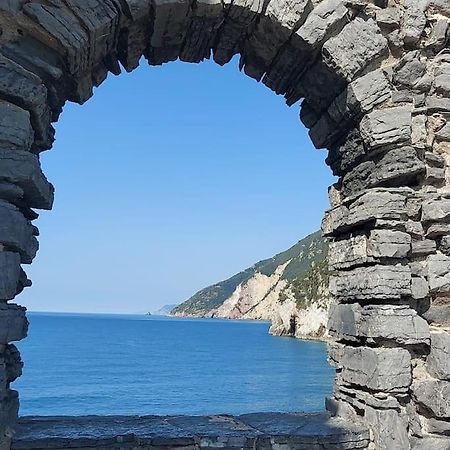 Elegante Appartamento La Spezia Centro Екстериор снимка